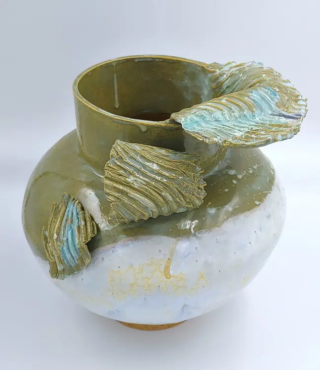 MWhi Pottery