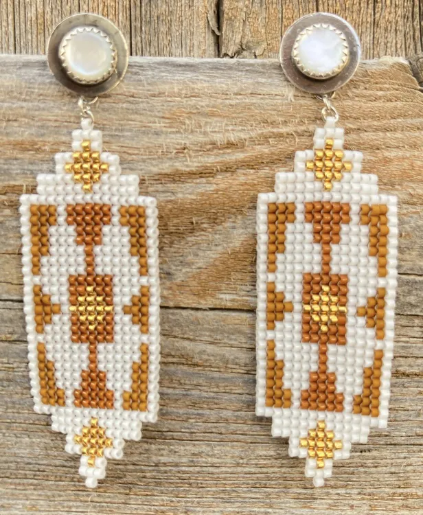 Lakota Bows and Arrows